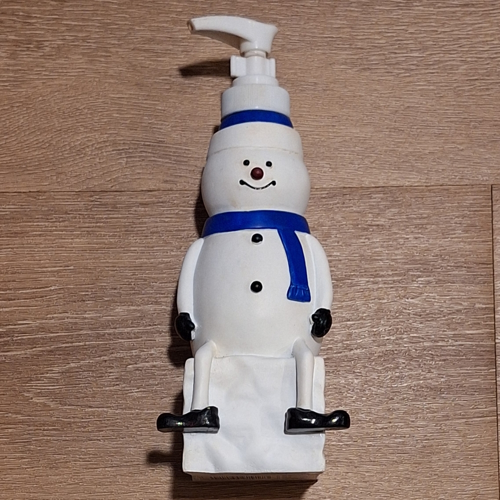 Snowman-Themed Soap Dispenser - White / Blue / Black